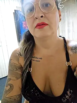 Chat +18 de BellaFortuneGaucha ao vivo