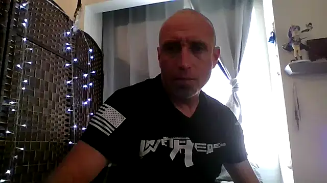 Онлайн чат XXX El_Gizmo