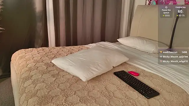 Scarlet_Muse_のライブXXXチャット