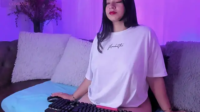 AnnyRosse_699のライブXXXチャット