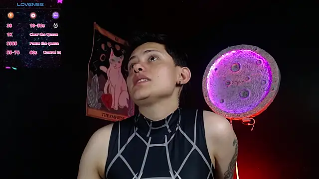 girl_intense444のライブXXXチャット