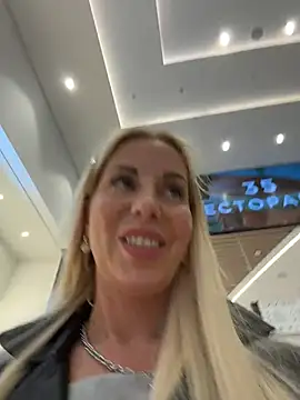LisaMurr: вебкам-шоу