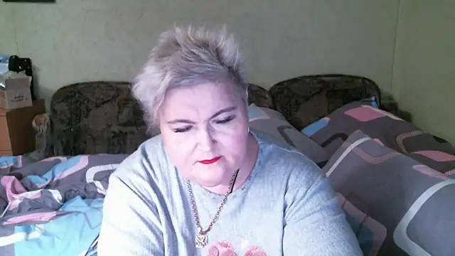 Lana555: онлайн-секс-чат