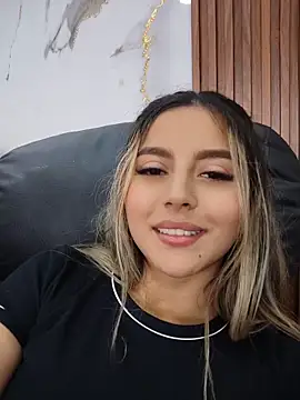 CelesteBlaze_'s Live XXX Chat