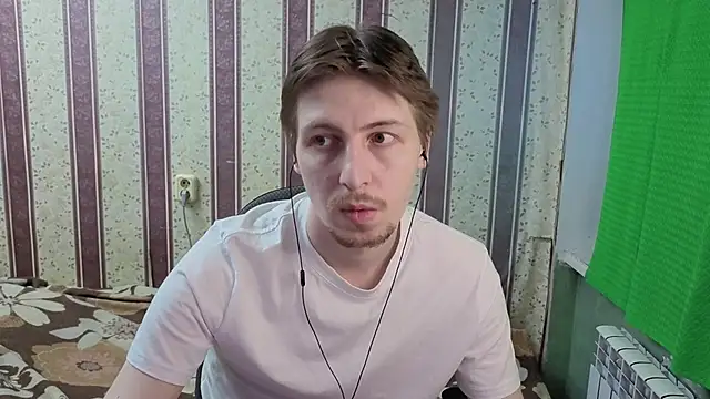 Darien_Brown: διαδικτυακό σόου στην κάμερα