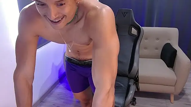 Pokazy przed kamerką – Liam_V