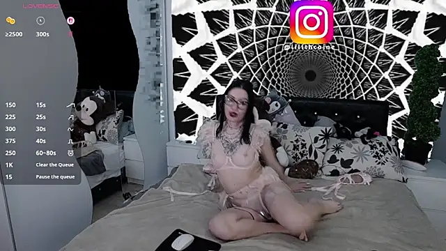 Lilithcaine 网络视讯表演