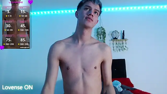 nicktorn Adlı Modelin Canlı XXX Sohbeti