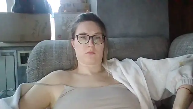 Jugira Chat XXX in diretta