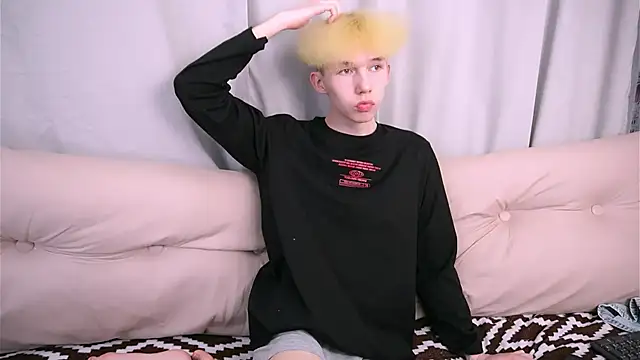 Evans_Mark élő XXX-chatje