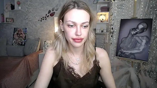 NickyAdamidi live XXX chat