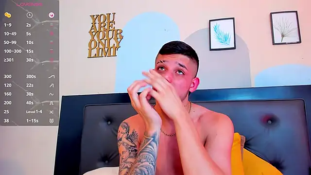 Boy_Mathew Webcamshow
