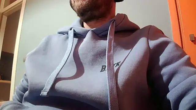 XXX chat uživo modela truble78