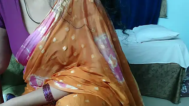 sunitha-3's Live XXX Chat