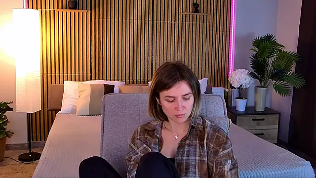 EmeraldGlow élő XXX-chatje