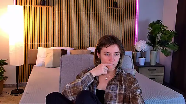 EmeraldGlow Chat XXX in diretta