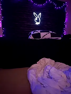 SexyAssPosingGuy Show in webcam