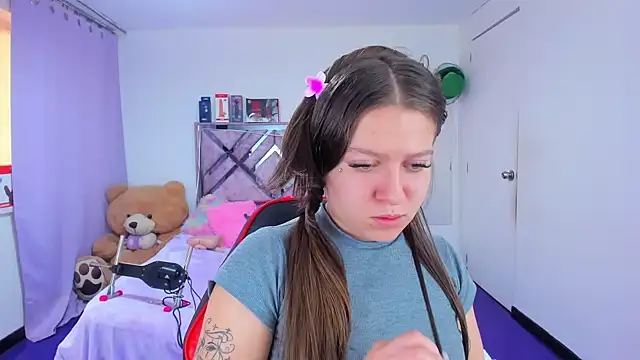 Luna_Analya live XXX chat