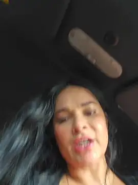 CataleyaRusso Show in webcam