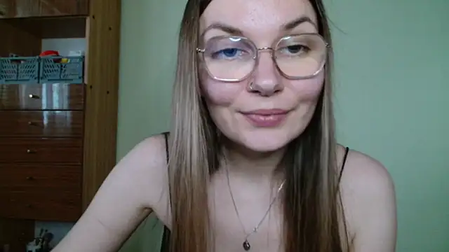 LooveELLYx Chat XXX in diretta