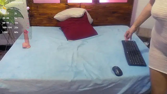 Yeseniaa25_ live XXX chat