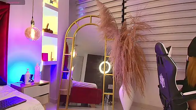 NahomiRossのライブXXXチャット
