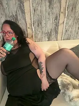 Webkamerová show Noraya_ink