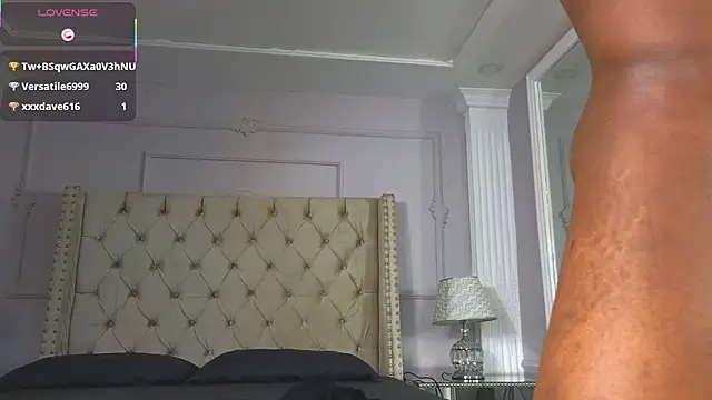 Czat XXX na żywo – CharlesBrown_