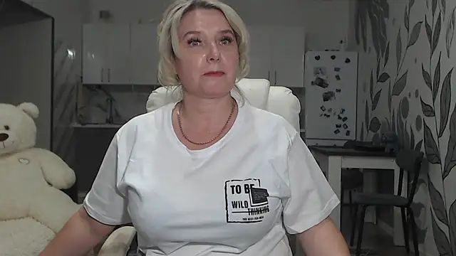 V-Alicen Live XXX chat