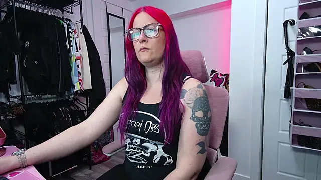 gennyrock Adlı Modelin Canlı XXX Sohbeti