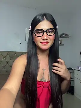 Chat +18 de JassmineLove ao vivo
