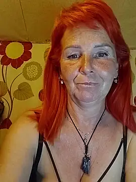 CassandraSandra44: онлайн-секс-чат