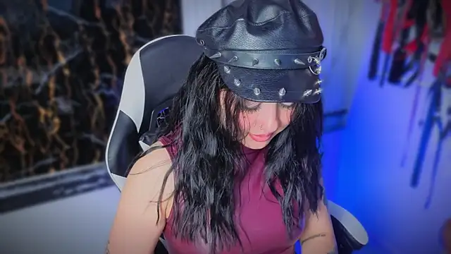 Guxplo_ Chat XXX in diretta