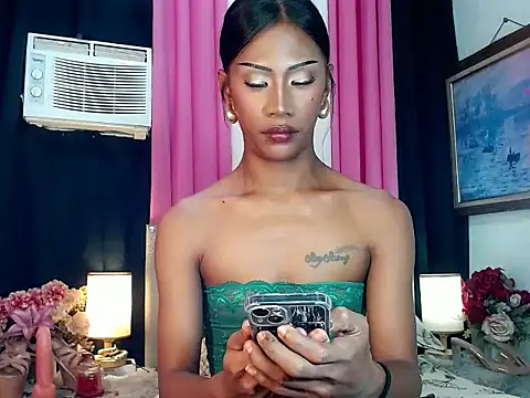 Tarah_MC_Actressex élő XXX-chatje