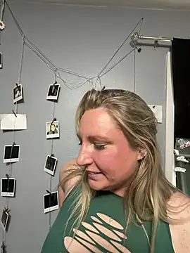 sweetkacibaby's Webcam Show