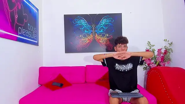 Spicy_guys Adlı Modelin Web Kamerası Şovu