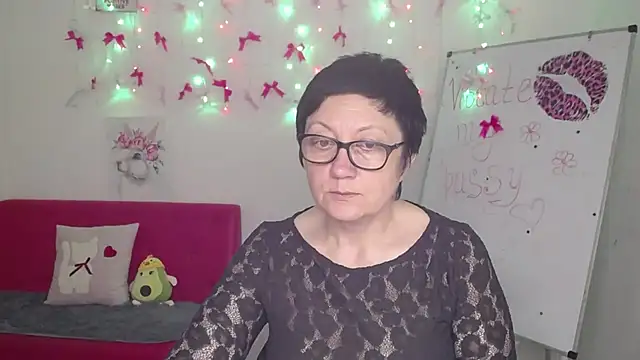 EmilyL0ven Live XXX chat