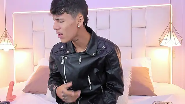 JacobFerrer – webcam-show