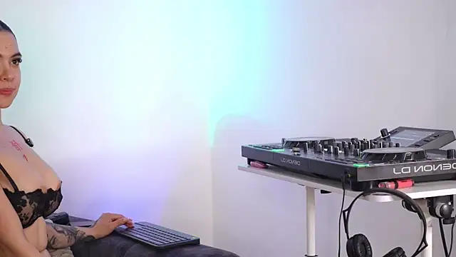 SatyaDj Live XXX Chat