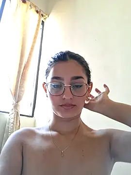 Ary-18's Live XXX Chat