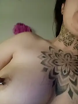 Chatroom XXX en direct de Porcellina181