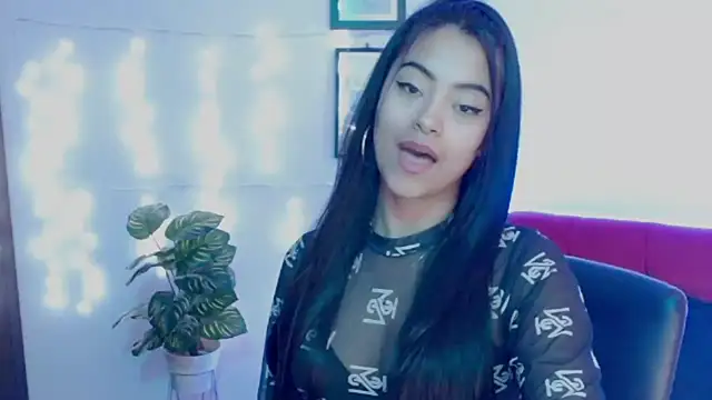 NatalyEscobar_lx Adlı Modelin Canlı XXX Sohbeti