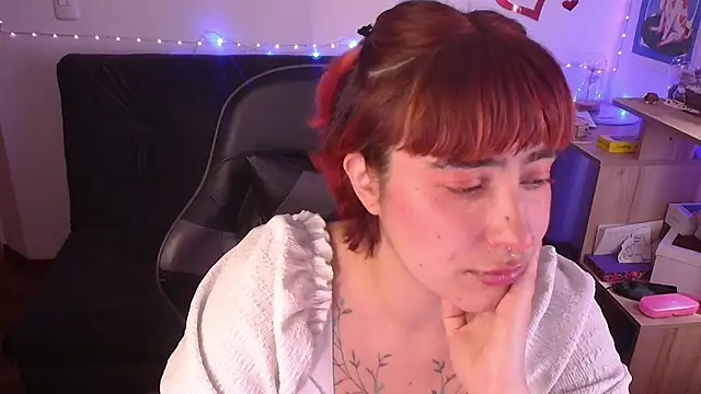 Miacatsito3's Live XXX Chat