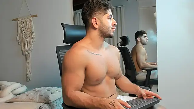 Онлайн чат XXX Thiago_moretti