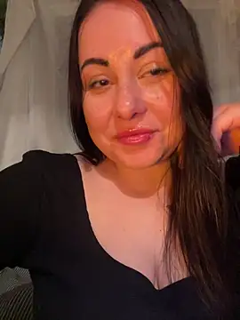 DaisyStreet Live XXX-chat