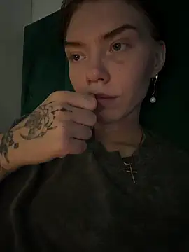 Lisaaa_Alisa – Naživo XXX chat