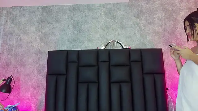 crystaldarliing's Live XXX Chat