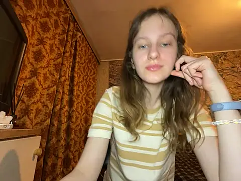 Chat +18 de Eva_Angel3 ao vivo