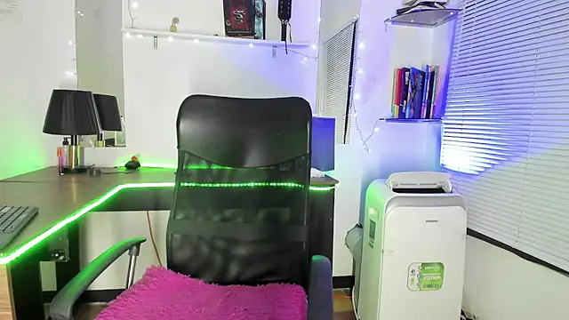Webkamerová show xxKamadevaxx