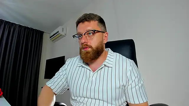 Webkamerová show Findom_guy
